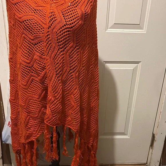 Knit pull over Shawl with Fringe - Picture 1 of 4